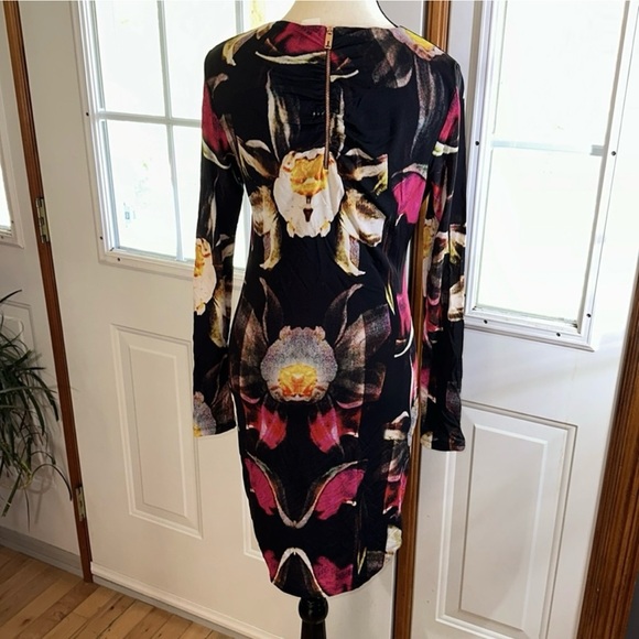 Stunning Ted Baker Floral Twisted Knot Floral Sheath Dress - Picture 4 of 13